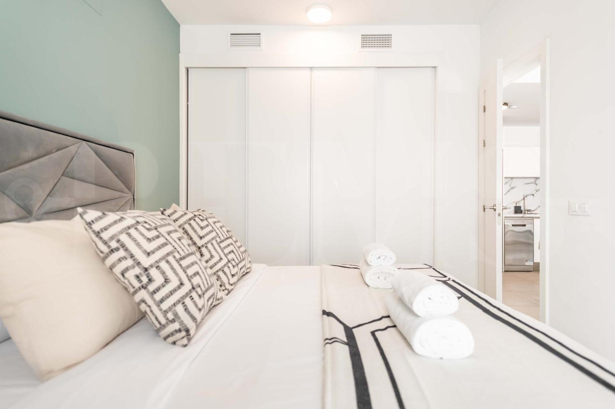 Apartment Urban Duplex With Terrace Near The Center By Rems